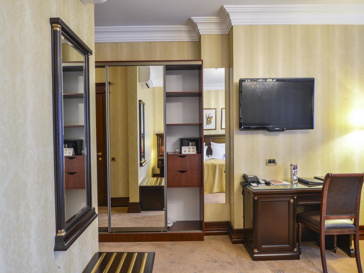 La Gioconda Boutique Hotel Odessa Exteriör bild